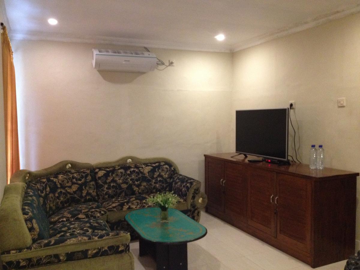 Sinar Rinjani Cottage & Restaurant เซอนารู ภายนอก รูปภาพ