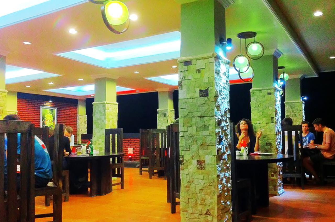Sinar Rinjani Cottage & Restaurant เซอนารู ภายนอก รูปภาพ