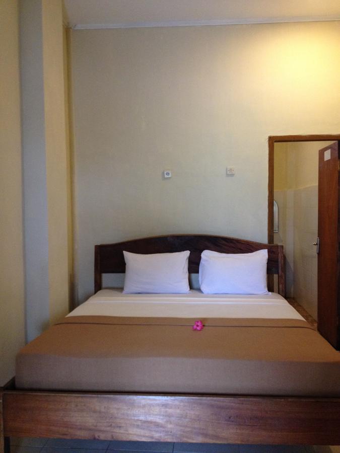 Sinar Rinjani Cottage & Restaurant เซอนารู ภายนอก รูปภาพ